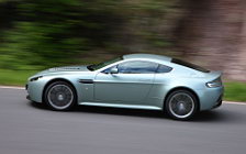   Aston Martin V12 Vantage Hardly Green - 2009