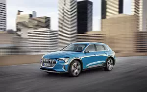   Audi e-tron - 2019