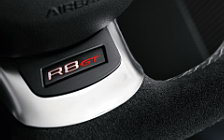   Audi R8 GT Spyder - 2011