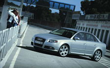   Audi S4 - 2004