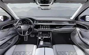   Audi S8 - 2021