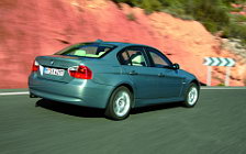 BMW 3-Series - 2005