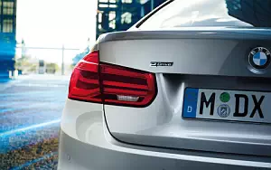   BMW 330e Plug-in-Hybrid - 2015
