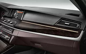   BMW 550i Touring Luxury Line- 2013