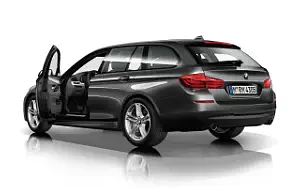   BMW 5 Series Touring M Sport Package - 2013