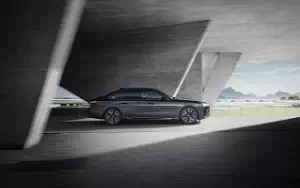   BMW M760e xDrive - 2022