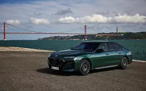   BMW i7 M70 xDrive (Aurora Diamond Green) - 2023