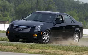   Cadillac CTS - 2004