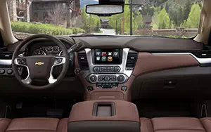   Chevrolet Suburban - 2014
