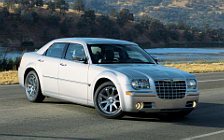   Chrysler 300C - 2005