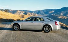   Chrysler 300C - 2005