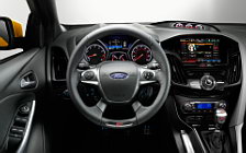   Ford Focus ST US-spec - 2011