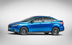   Ford Focus SE Sedan US-spec - 2014