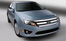   Ford Fusion Hybrid - 2010
