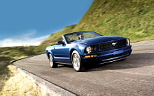   Ford Mustang V6 Pony Package - 2008