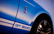   Ford Mustang Shelby GT500 - 2010