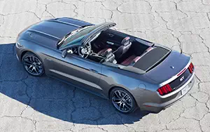   Ford Mustang GT Convertible - 2014