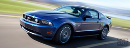 Ford Mustang - 2010