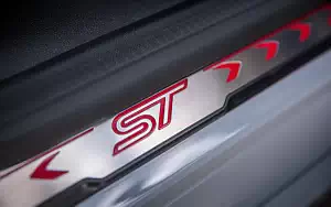   Ford Fiesta ST200 - 2016