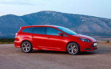   Ford Focus ST Wagon - 2011