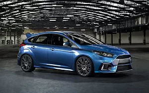   Ford Focus RS - 2015