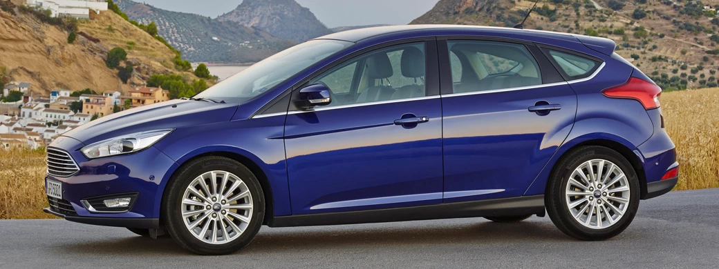   Ford Focus Hatchback - 2014 - Car wallpapers