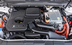   Ford Mondeo Hybrid Sedan - 2014