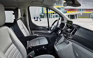   Ford Tourneo Custom - 2017