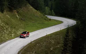   Honda CR-V - 2012