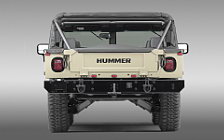   Hummer H1 - 2004