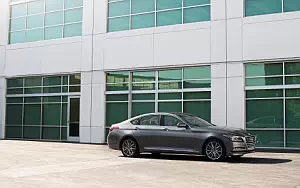   Hyundai Genesis US-spec - 2014