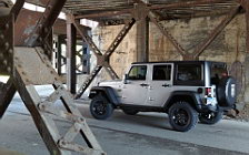   Jeep Wrangler Unlimited Call of Duty MW3 Special Edition - 2012