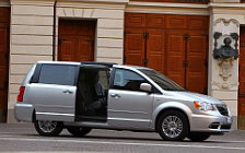   Lancia Voyager - 2011