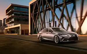   Lexus ES 300h - 2018