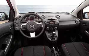   Mazda 2 3door - 2010