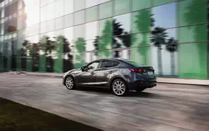   Mazda 3 Sedan - 2016