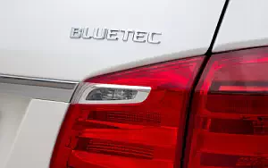   Mercedes-Benz GL350 BlueTEC AMG Sports Package UK-spec - 2013