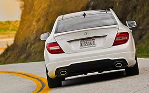   Mercedes-Benz C350 Coupe US-spec - 2013