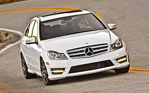 Обои автомобили Mercedes-Benz C300 4MATIC Sport Package Plus US-spec - 2013