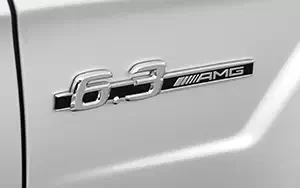   Mercedes-Benz E63 AMG US-spec - 2010