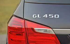   Mercedes-Benz GL450 US-spec - 2013