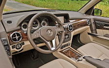   Mercedes-Benz GLK350 4MATIC US-spec - 2013