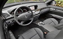   Mercedes-Benz S63 AMG - 2011