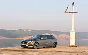 Обои автомобили Mercedes-Benz A200 Style Package - 2012