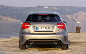   Mercedes-Benz A200 Style Package - 2012