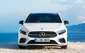 Обои автомобили Mercedes-Benz A-class AMG Line - 2018