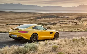   Mercedes-AMG GT S Exterior Night Package - 2014