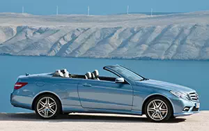 Обои автомобили Mercedes-Benz E500 Cabriolet AMG Sports Package - 2010