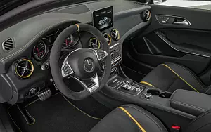   Mercedes-AMG GLA 45 4MATIC Yellow Night Edition - 2017