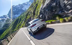   Mercedes-Benz GLC 300 4MATIC Coupe AMG Line - 2016
